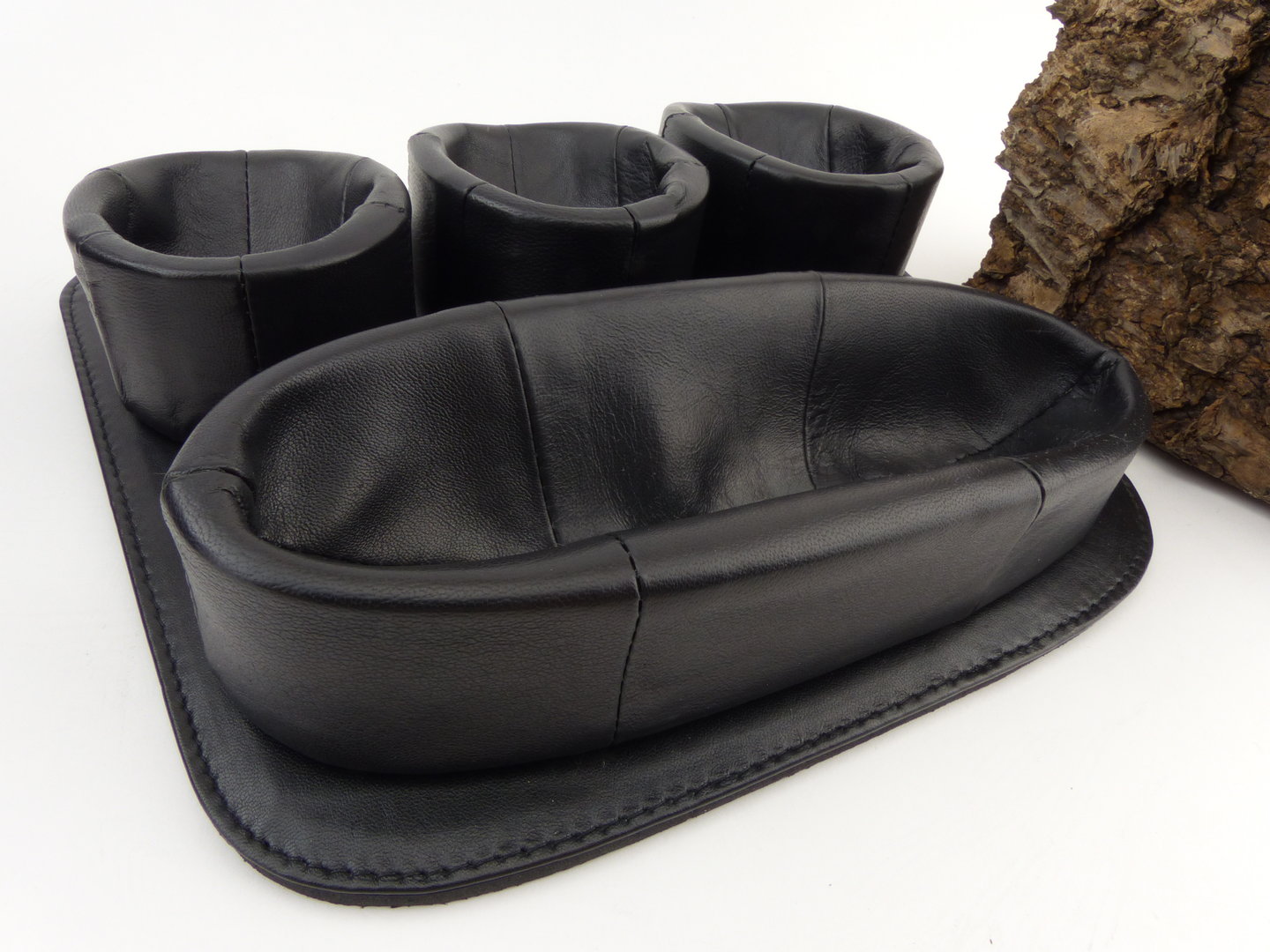 Pfeifenständer für eine Pfeife aus Leder in schwarz Online Kaufen