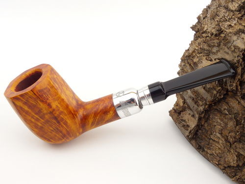 Rattray's Pipe Of The Year 2023 light