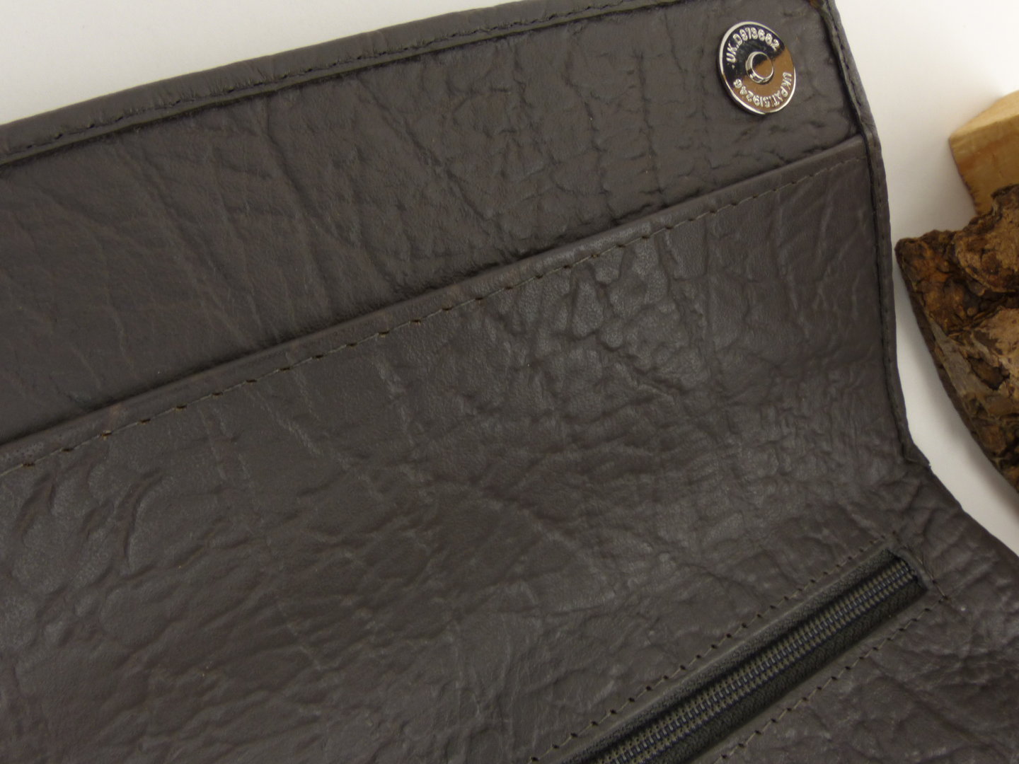 white_elephant_pfeifentasche_loxo_cp1_6