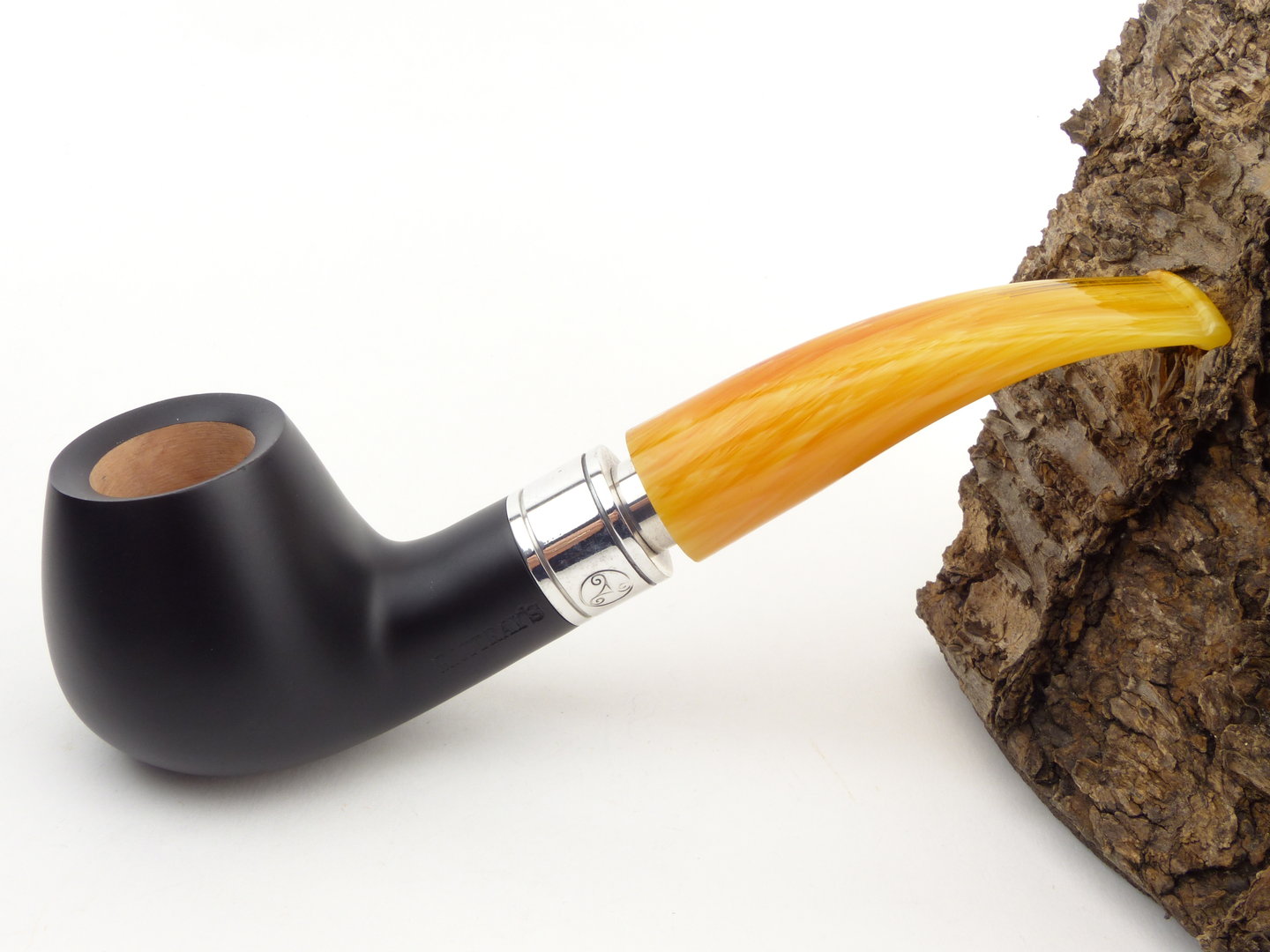 rattrays_monarch_4_black_1