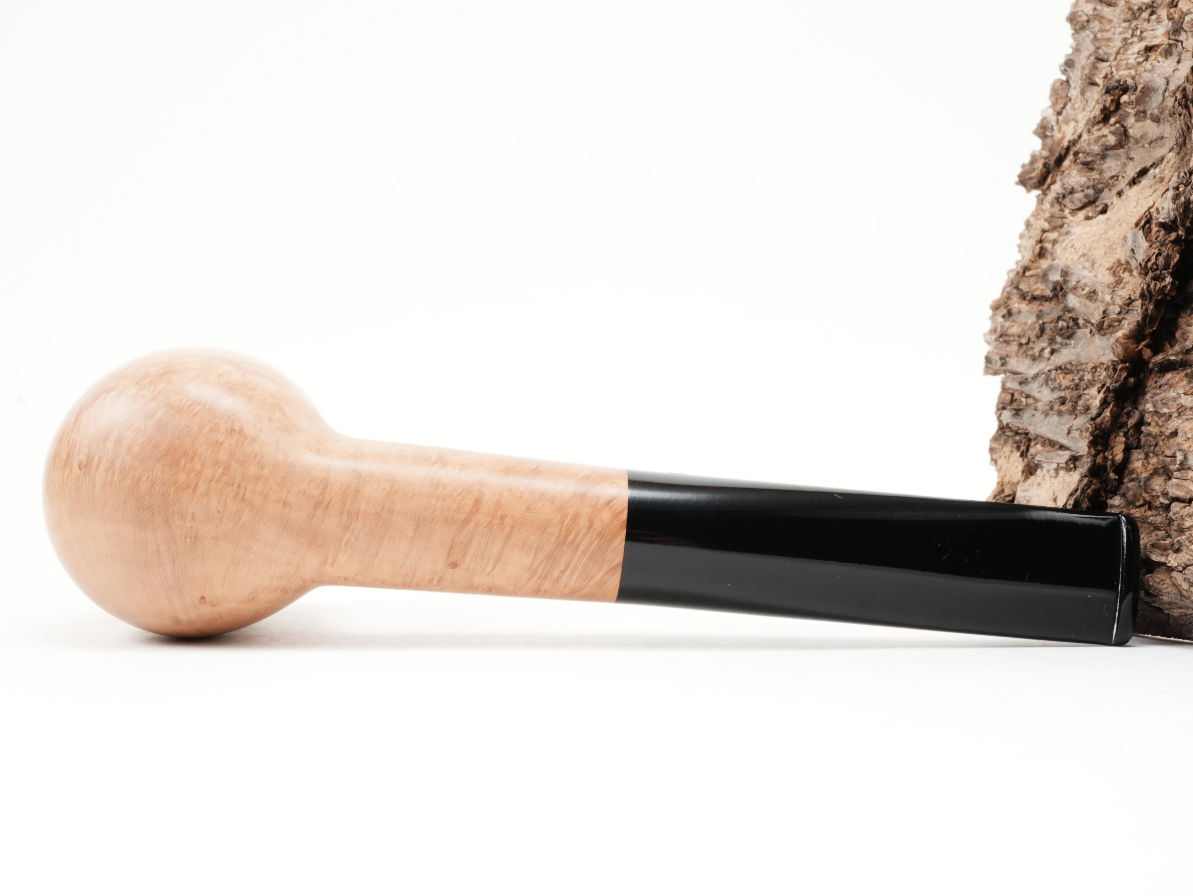 Glatte Unterseite der Stanwell Authentic Natural 88 mit hellem ungebeiztem Bruyèreholz