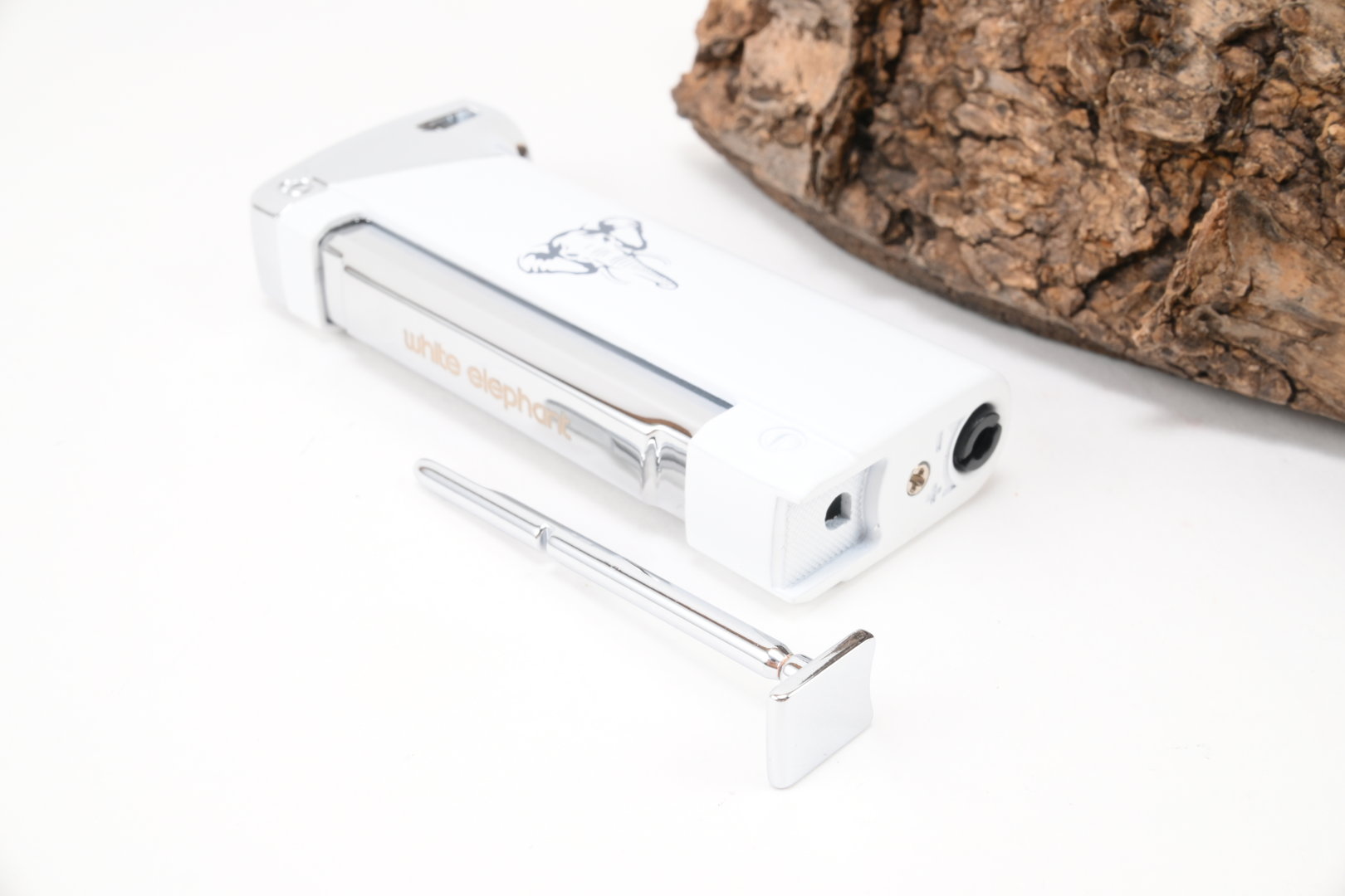 white_elephant_pipe_lighter_pro_bo_white_7
