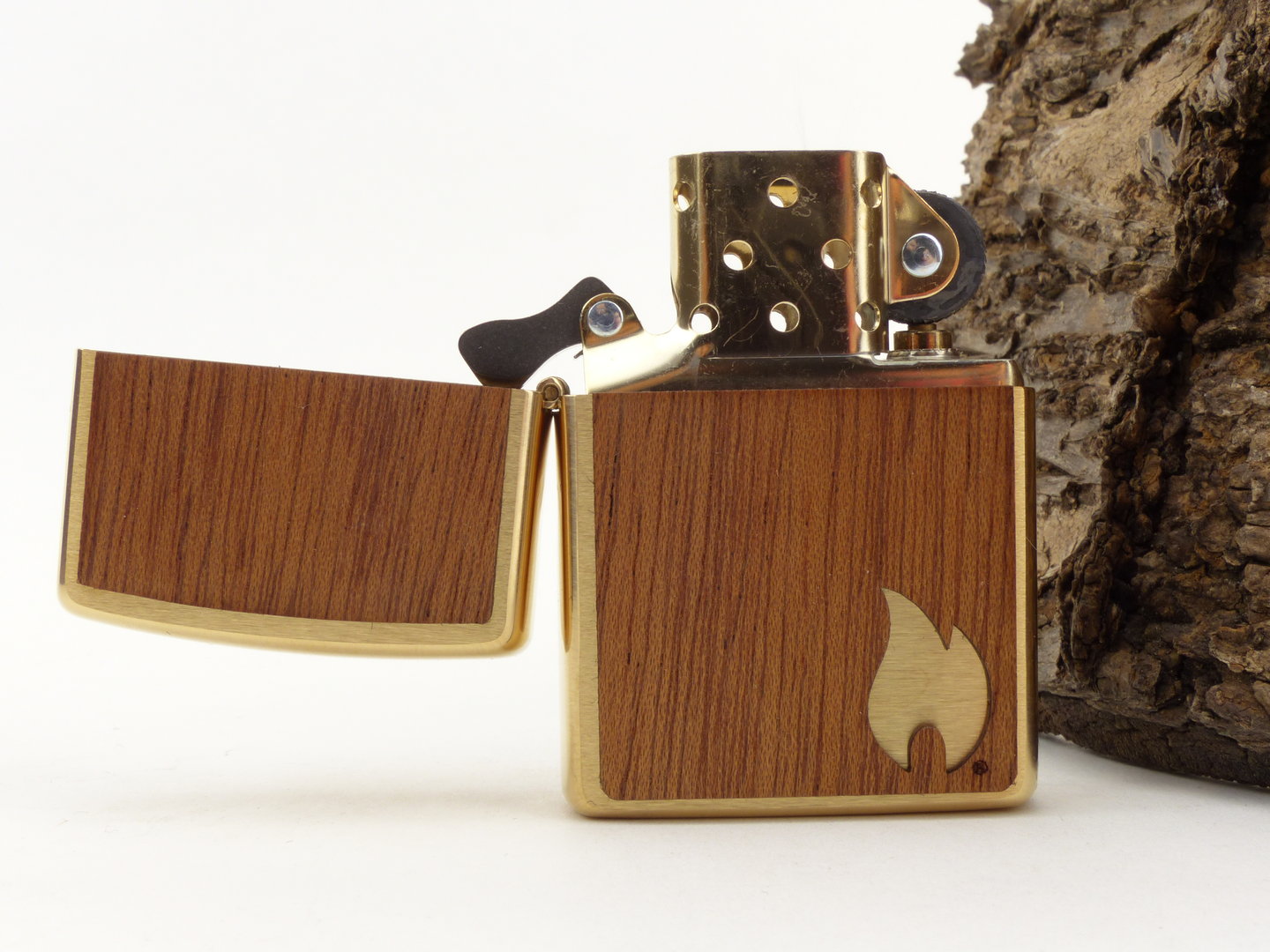 zippo_feuerzeug_woodchuck_flame_60004583_3