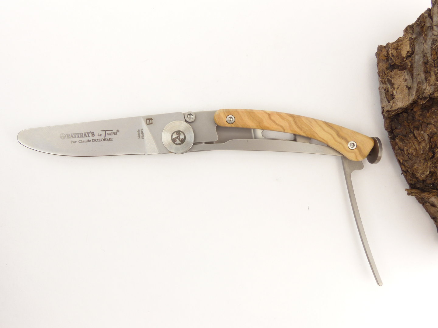 rattrays_pfeifenmesser_explorer_olive_4