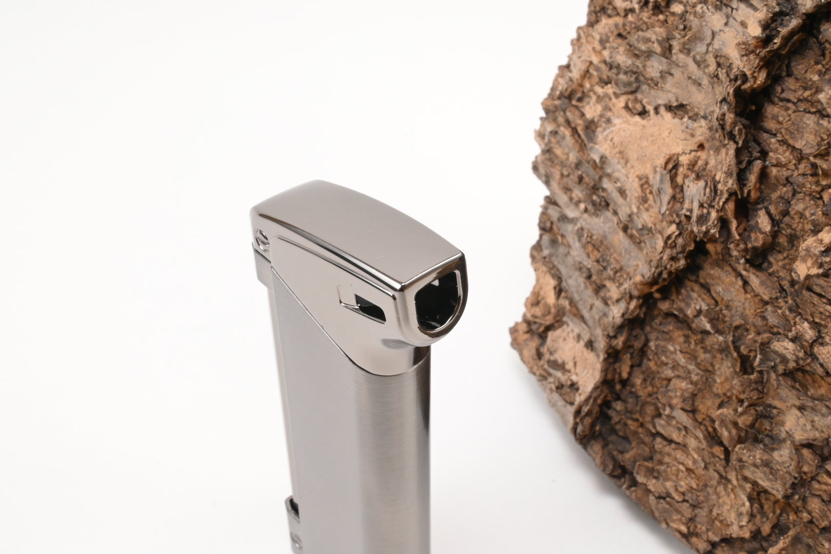 sky_pipe_lighter_james_gun_6