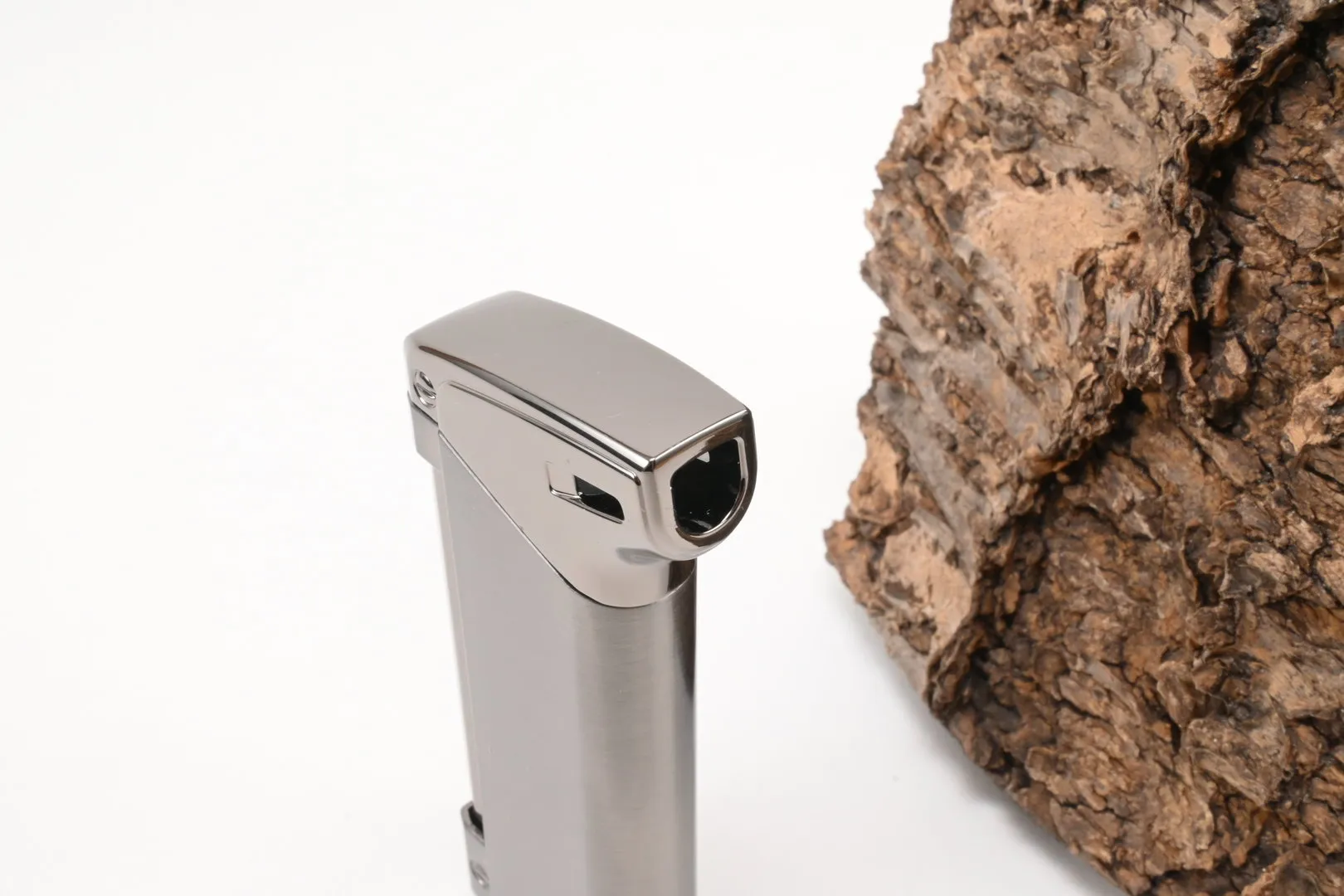 sky_pipe_lighter_james_gun_6