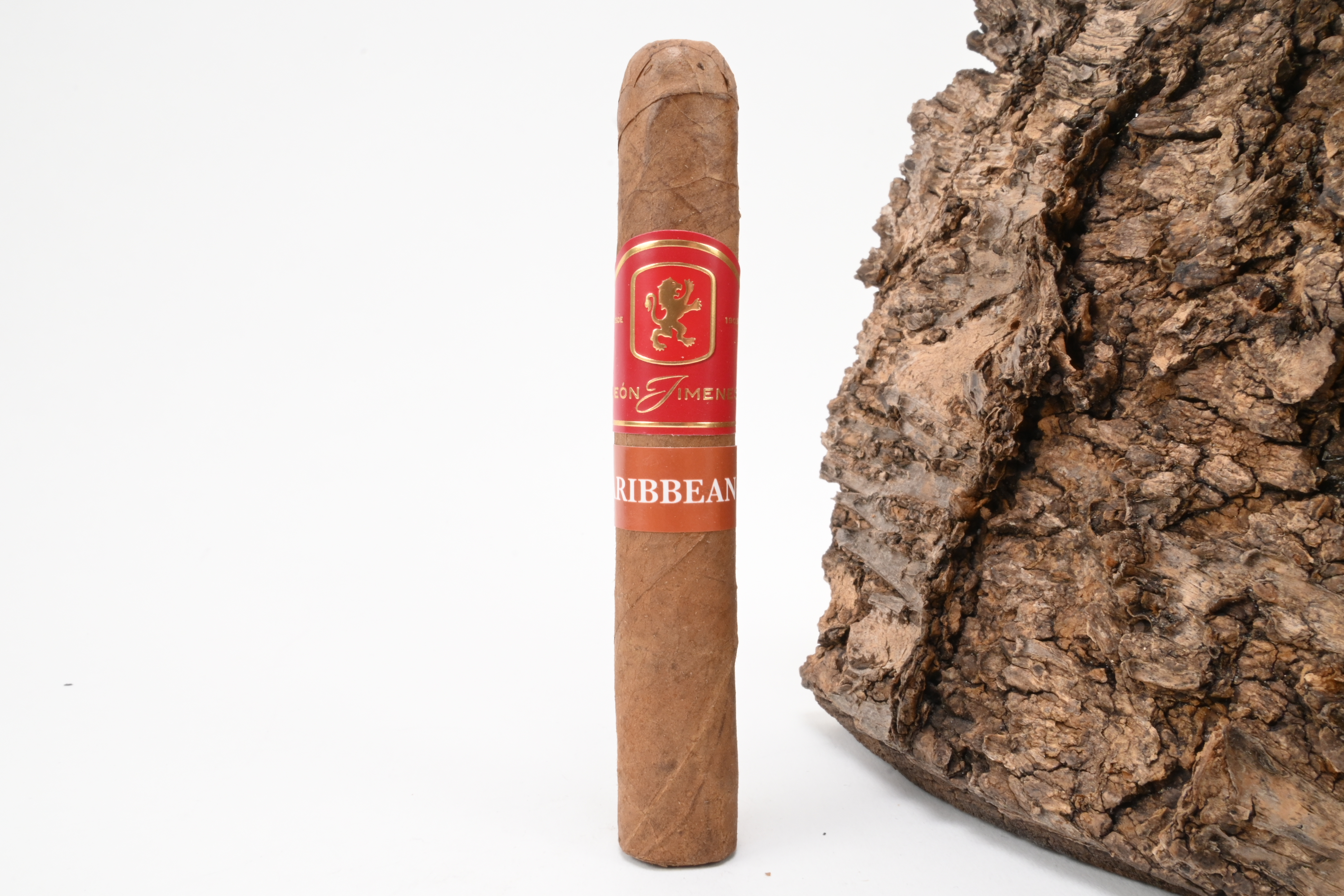 León Jimenes Petit Corona Caribbean