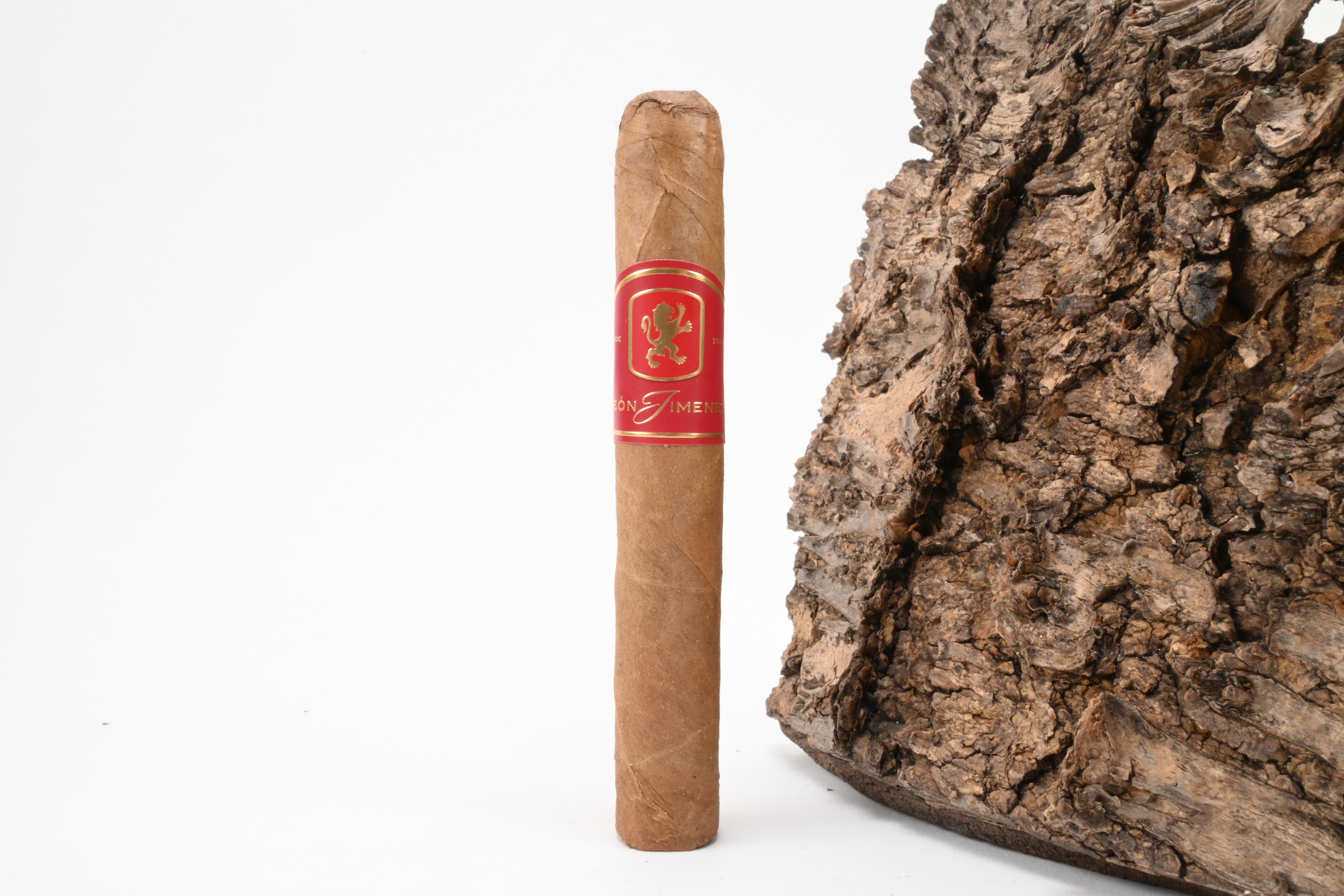 León Jimenes Petit Corona