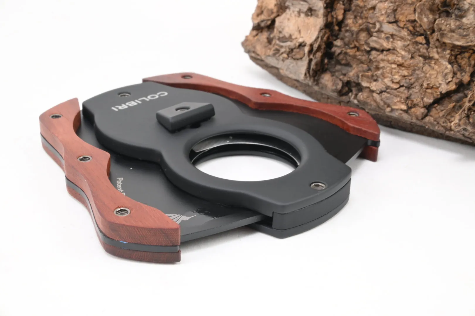 Colibri_Zigarren_Cutter_Wood_Rot_4