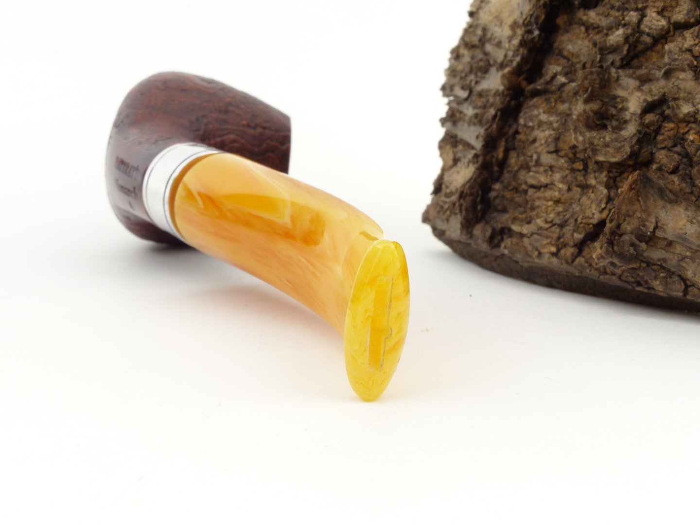 rattrays_monarch_4_sand_4