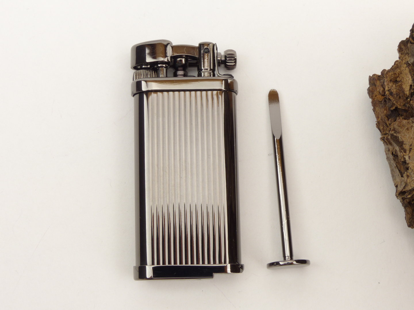 im_corona_old_boy_64-8306_7