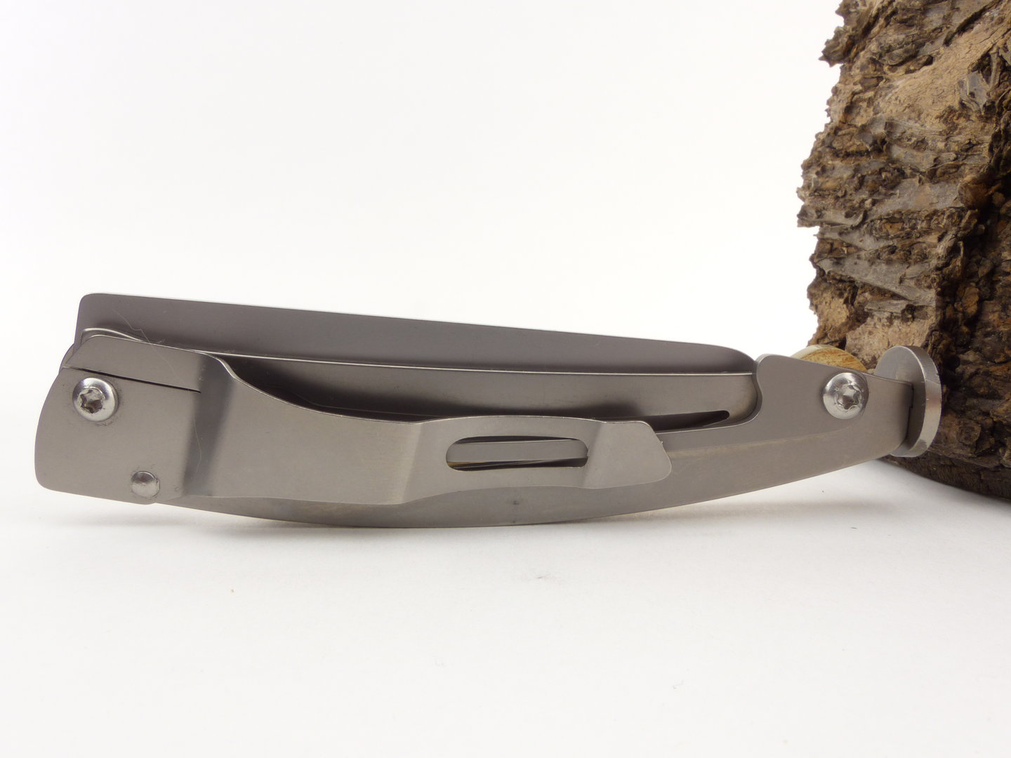 rattrays_pfeifenmesser_explorer_light_horn_2