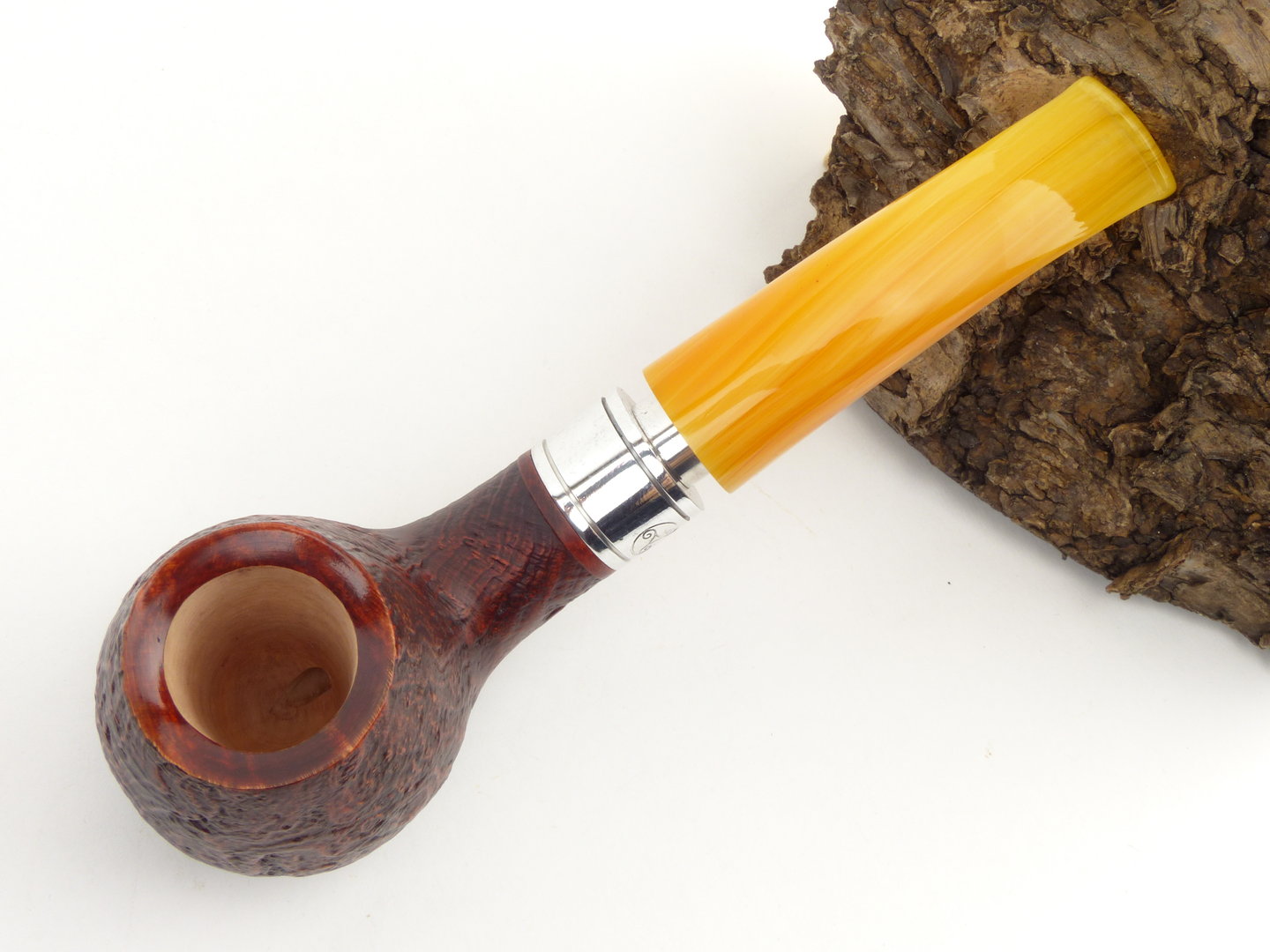 rattrays_monarch_4_sand_3