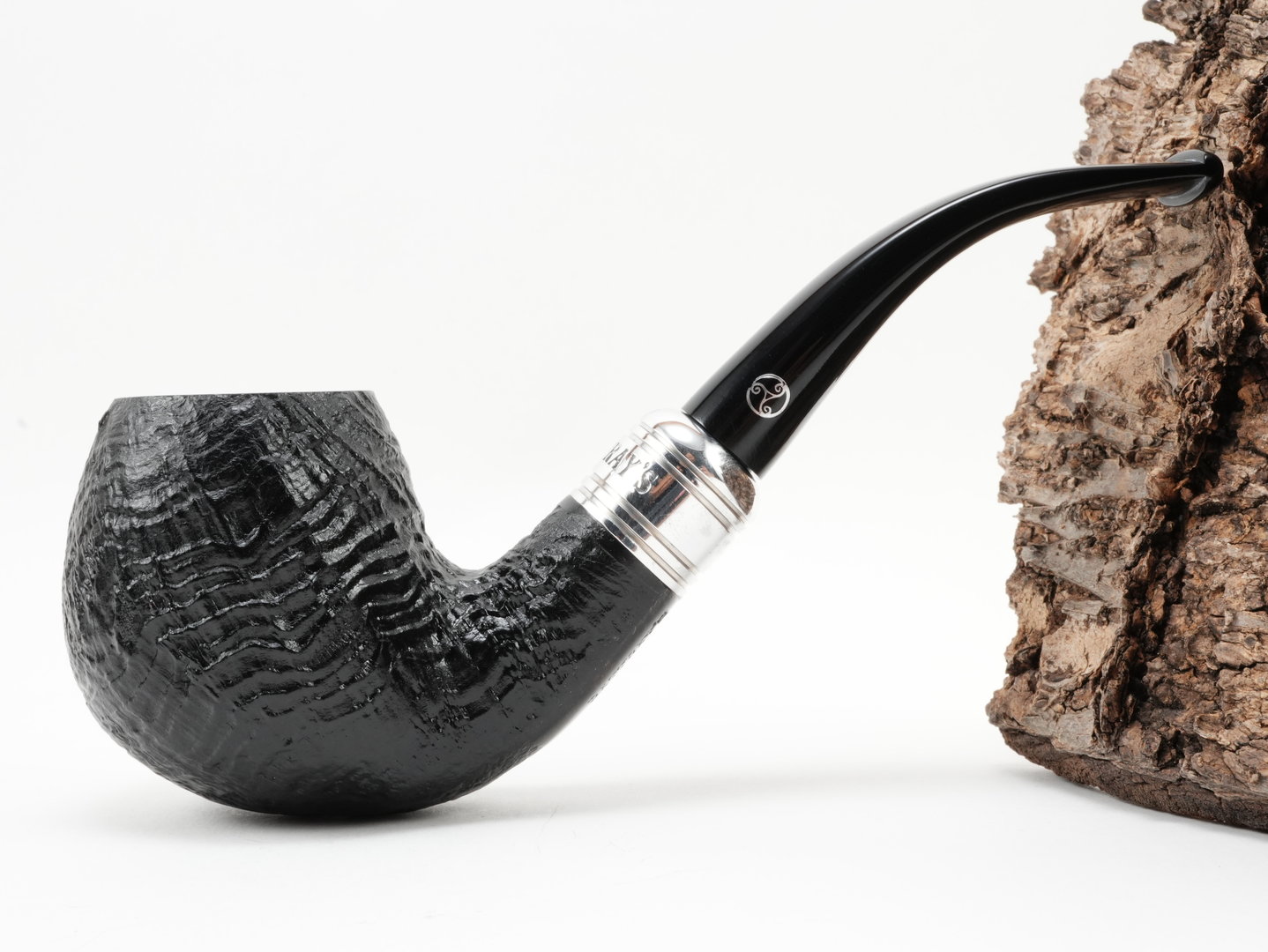 rattrays_the_bagpiper_sand_black_11