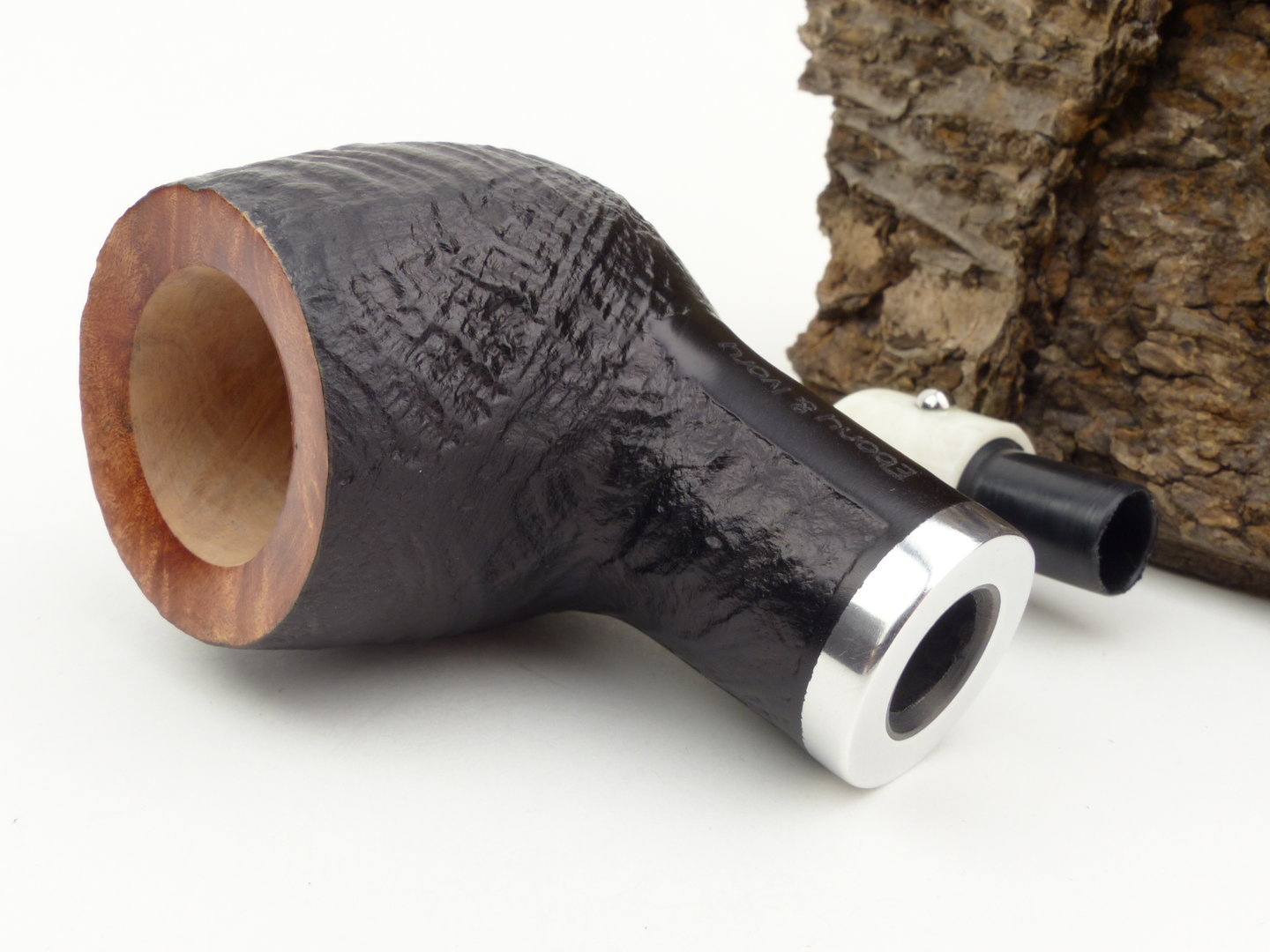 white_elephant_ebony_ivory_sand_6_8