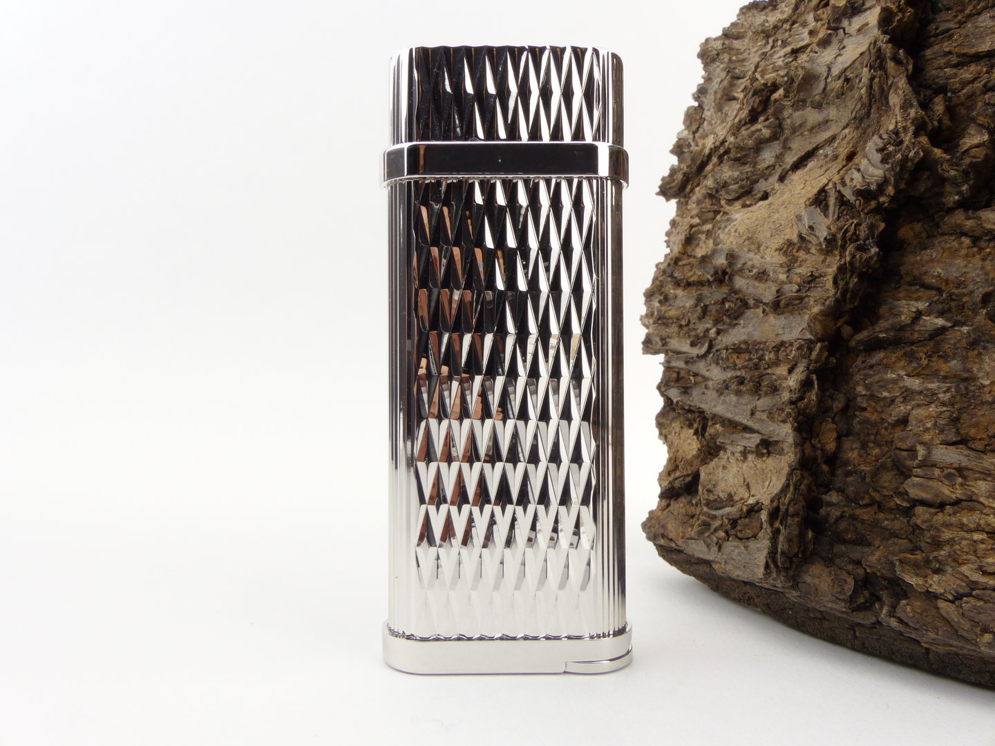 im_corona_ic_new_boy_66-3677_3