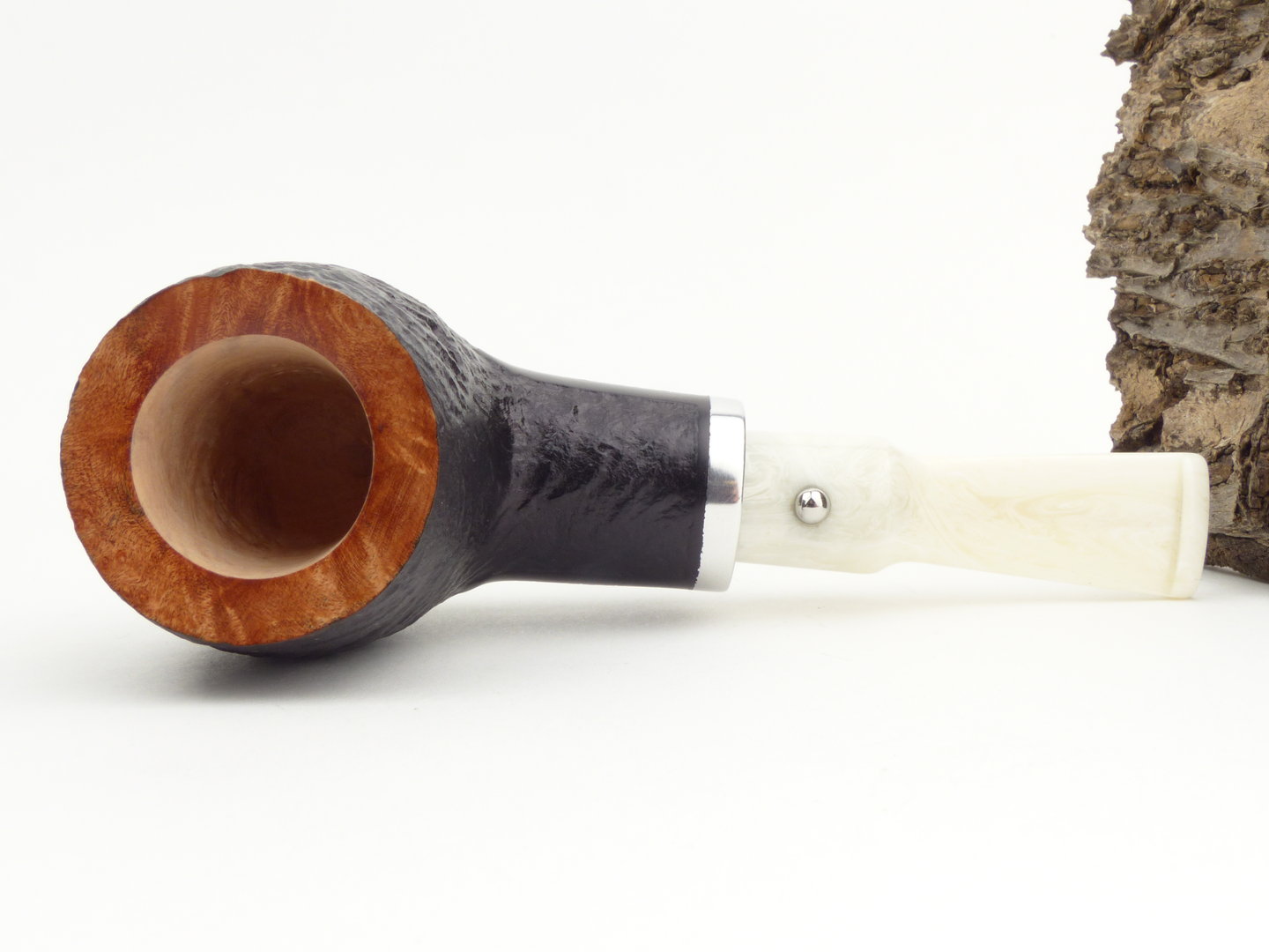 white_elephant_ebony_ivory_sand_6_6