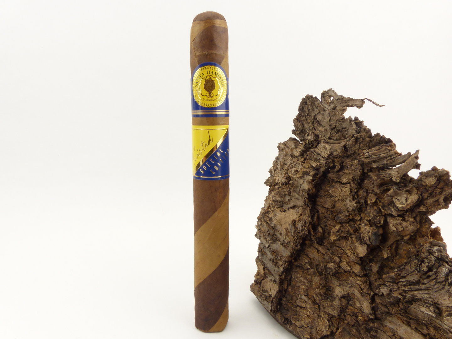 Santa Damiana Limited Edition Twisted Churchill
