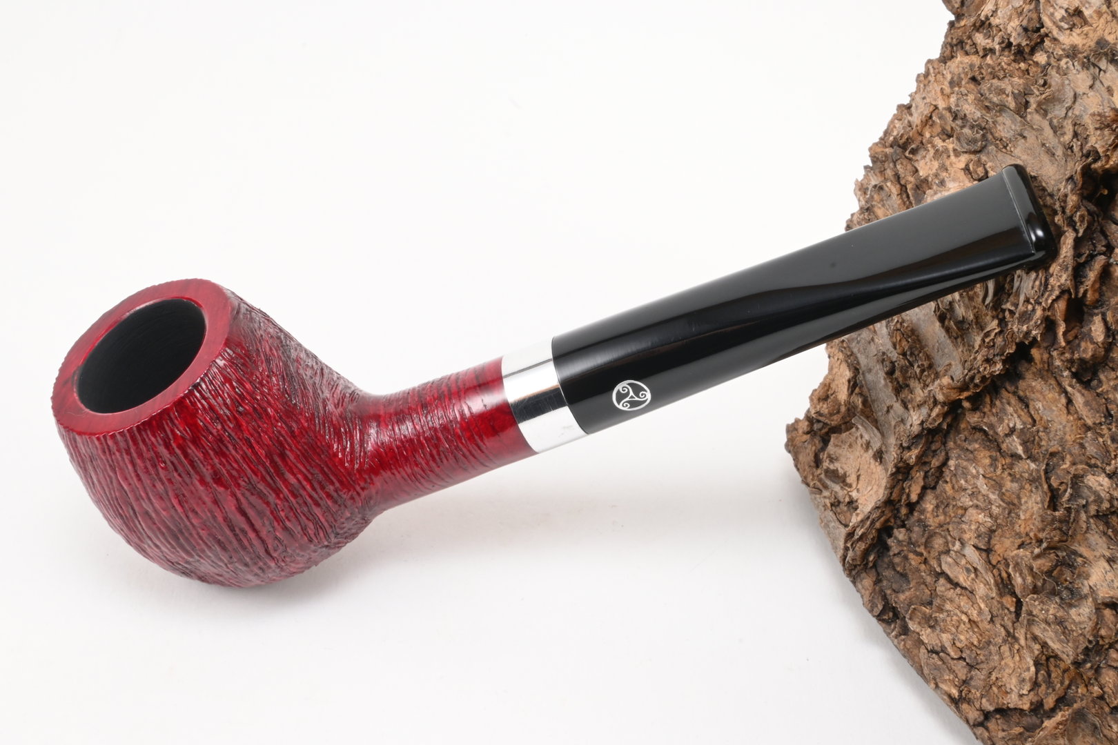 rattrays_the_witch_brush_red_201_1