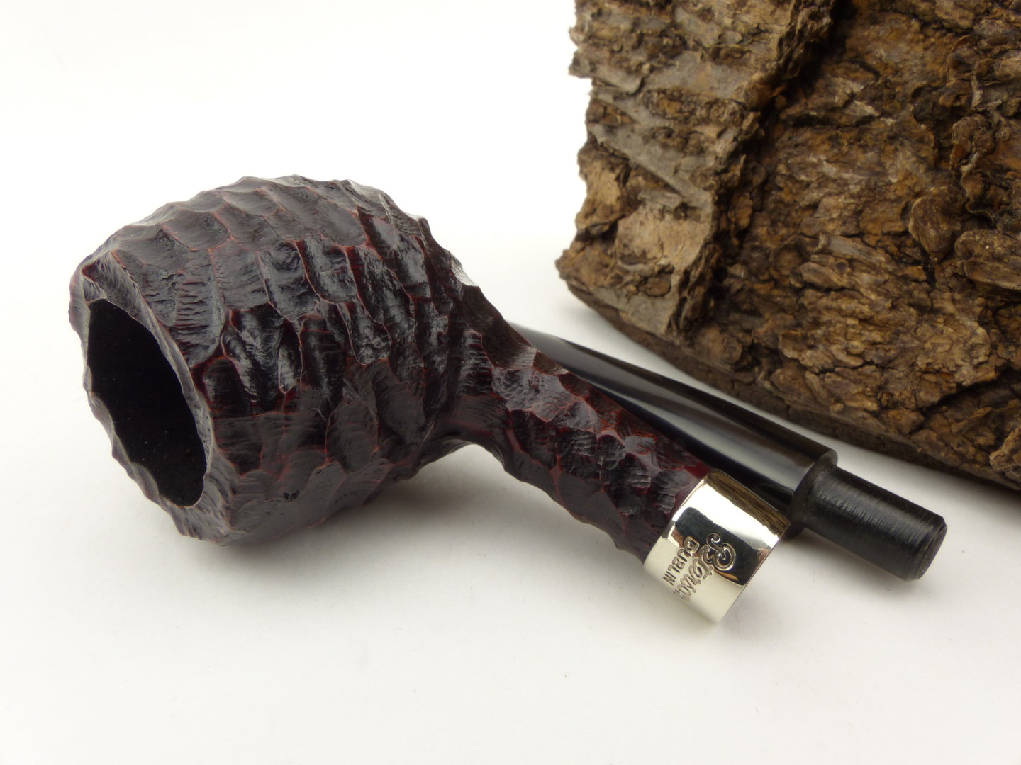 peterson_tavern_pipe_apple_8