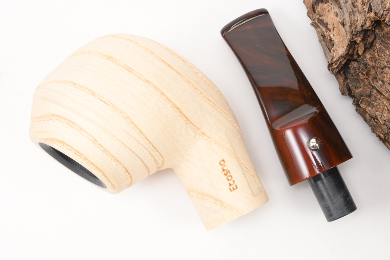 white_elephant_pipe_pfeife_etosha_3_9