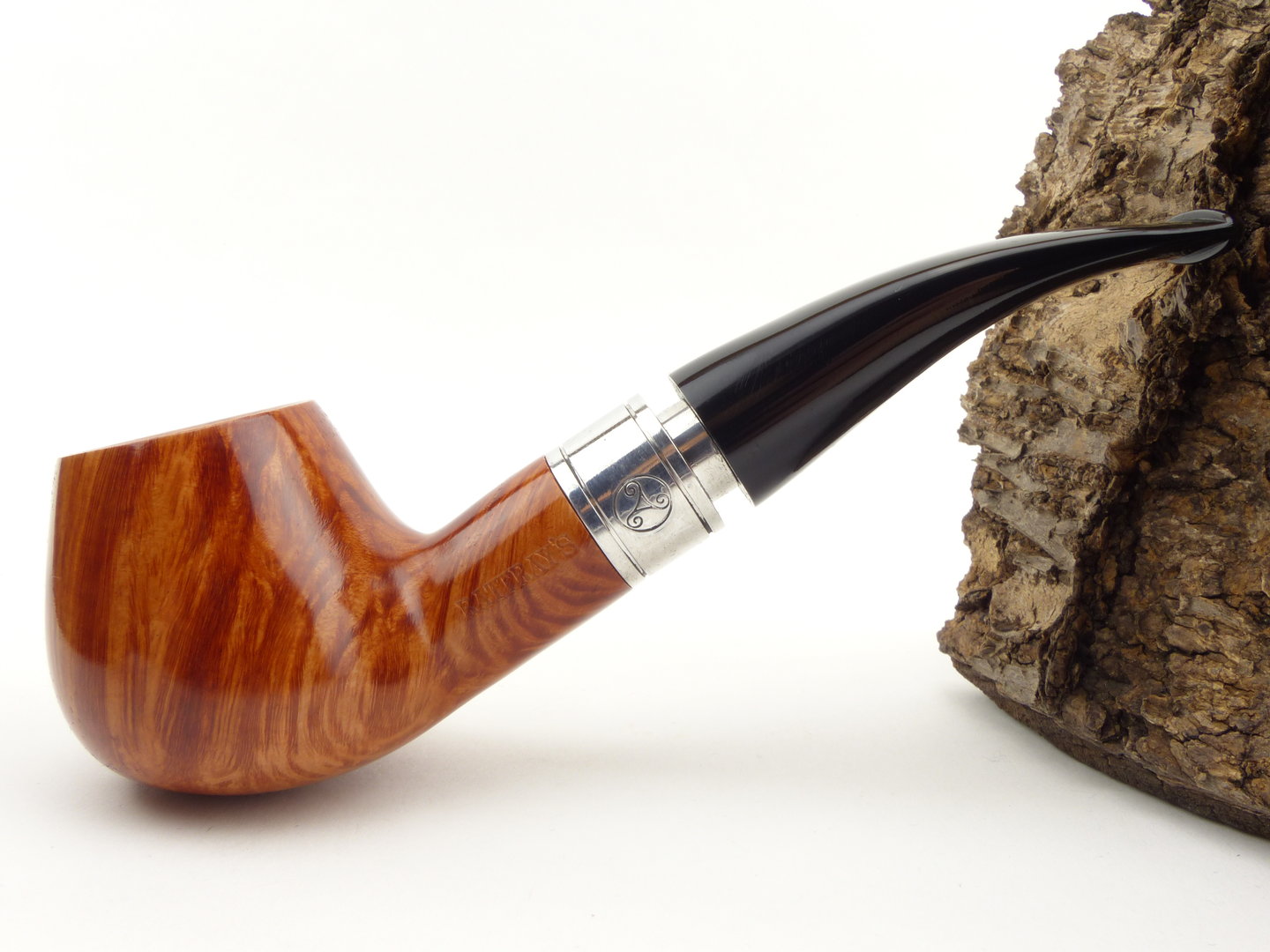 rattrays_monarch_4_light_black_2