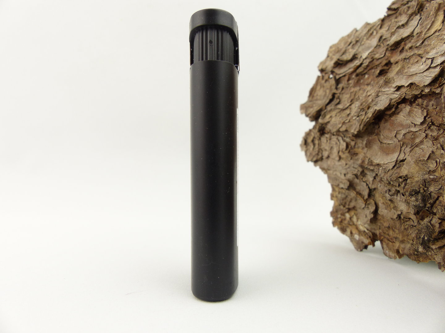 cool_pfeifenfeuerzeug_schwarz_4