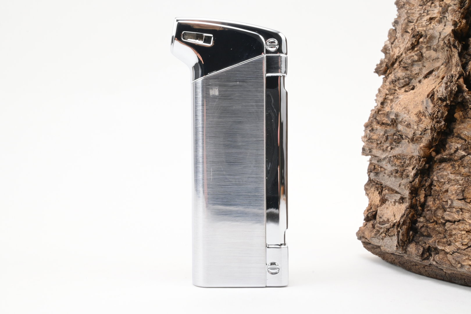 sky_pipe_lighter_james_chrome_1