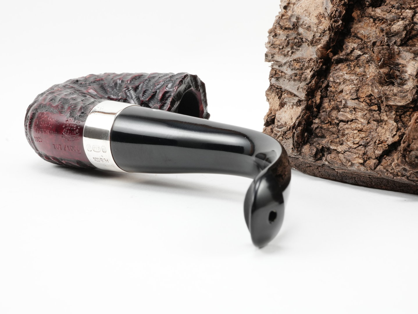 Peterson_Pipe_Of_The_Year_2025_rustic_4