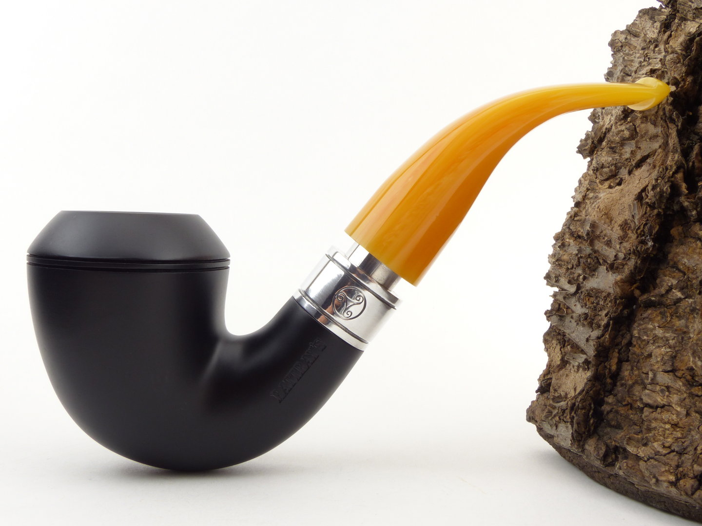 rattrays_monarch_15_black_2