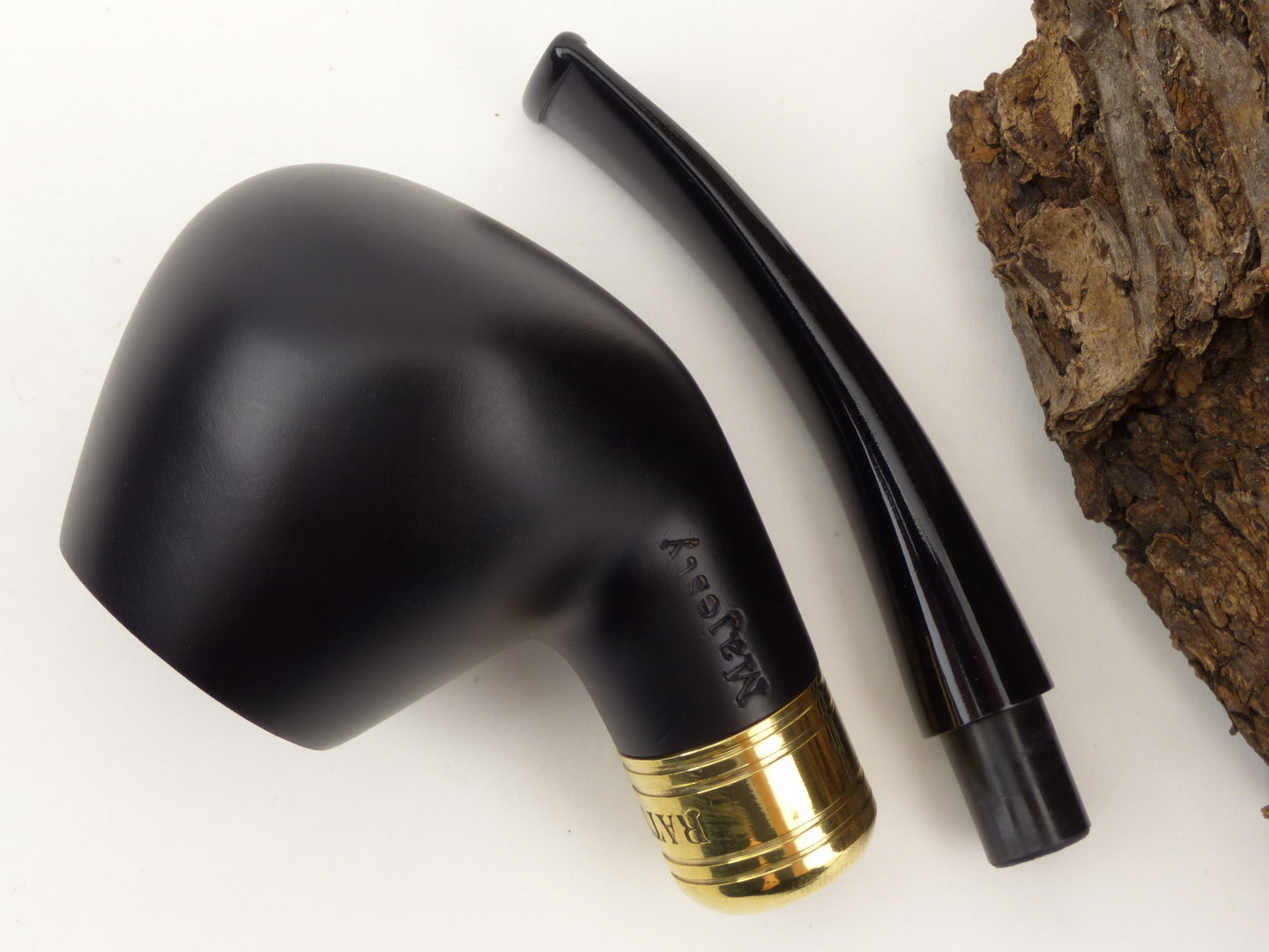 rattrays_majesty_4_black_9