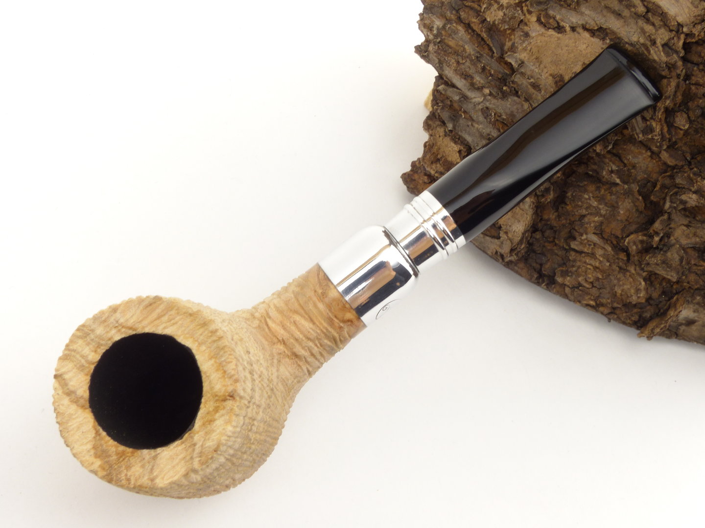 rattrays_sanctuary_5_olive_sand_3