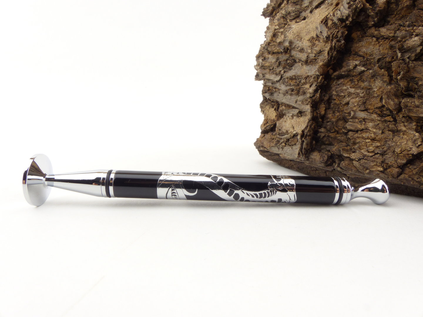 rattrays_thin_caber_tamper_snake_5