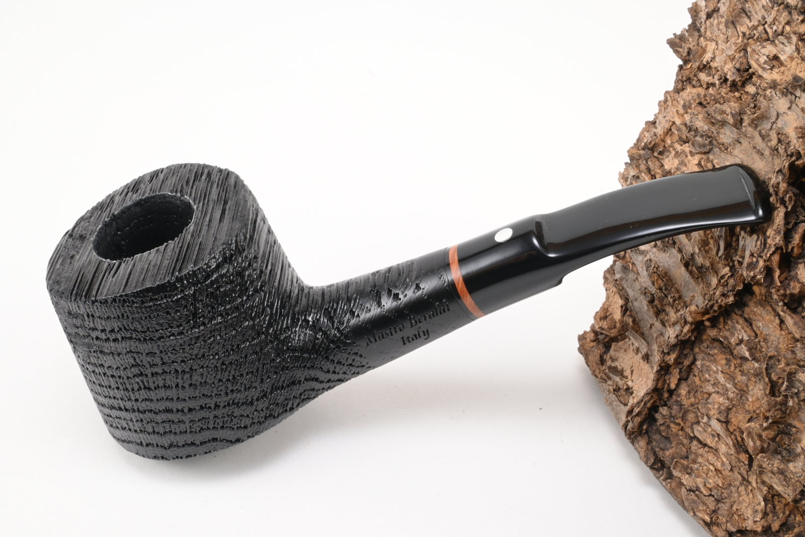 mastro_beraldi_pipe_103_1