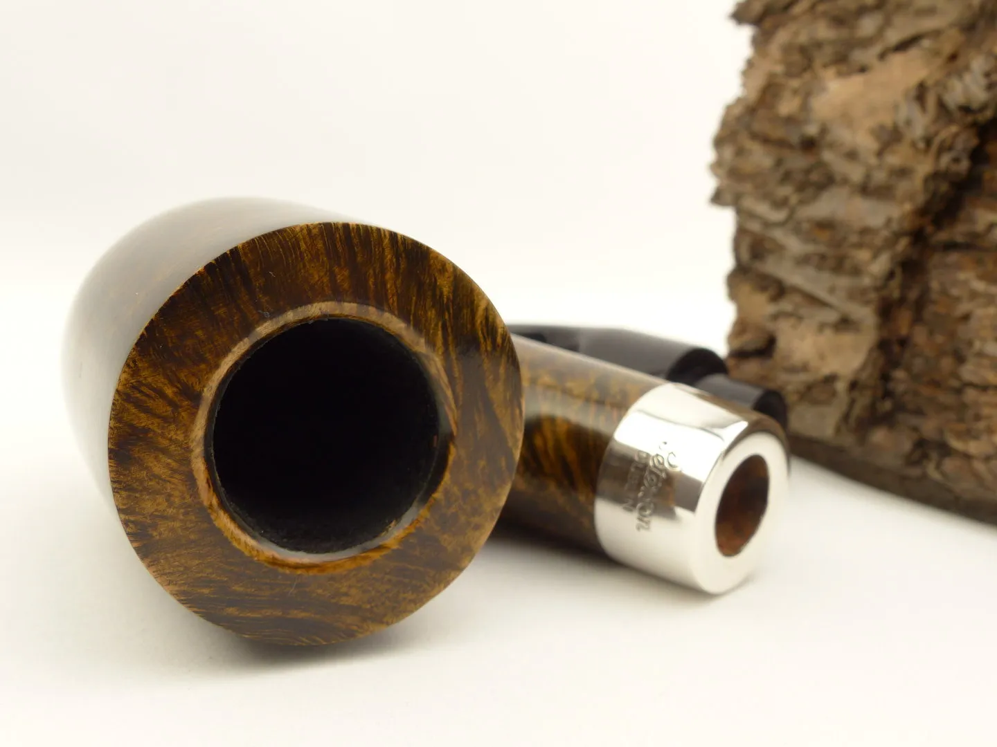 peterson_pub_pipe_contrast_8