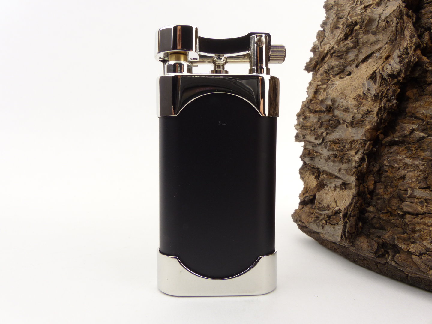 kiribi_Mikazuki_Black_pipe_lighter_3