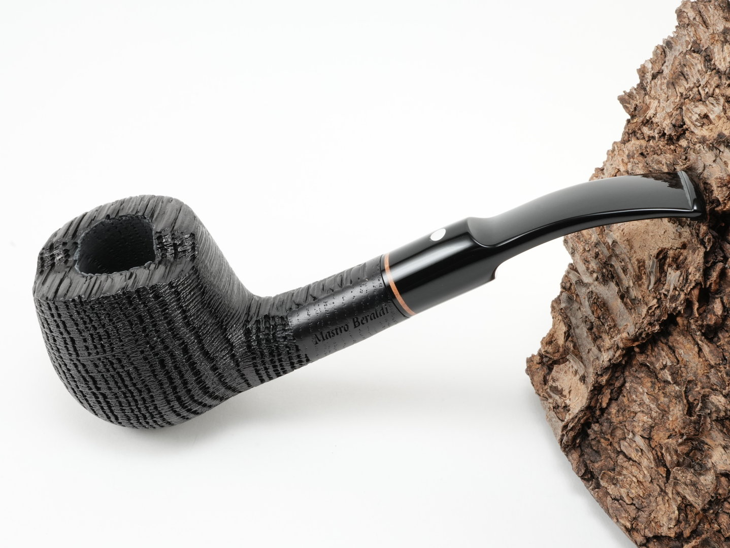 mastro_beraldi_pipe_105_1