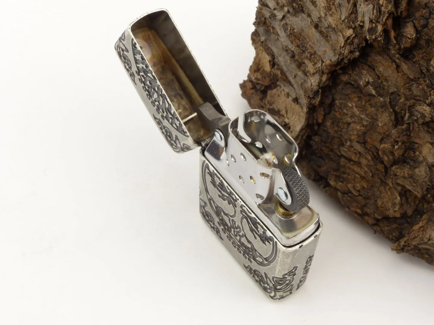 zippo_feuerzeug_yggdrasil_60004303_8