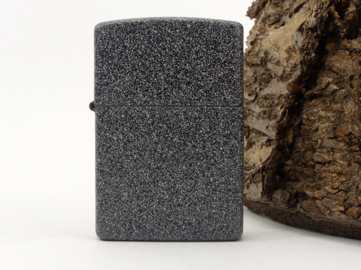 zippo_feuerzeug_iron_stone_60001272_1
