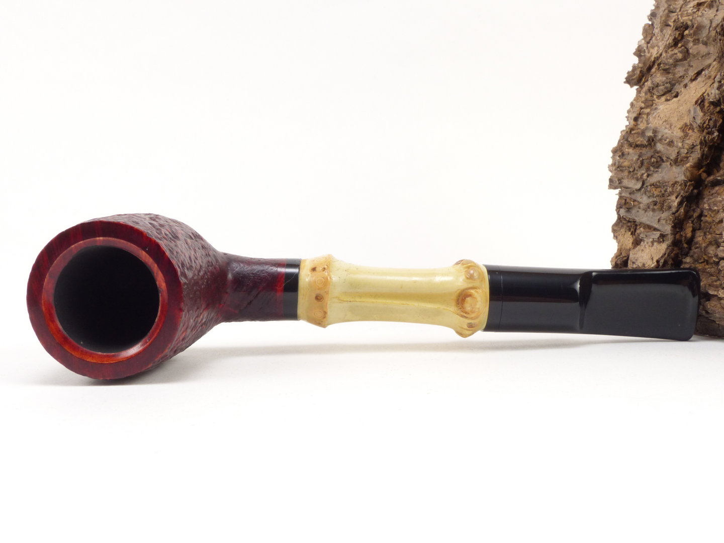 rattrays_bamboo_billiard_sand_red_filter_6