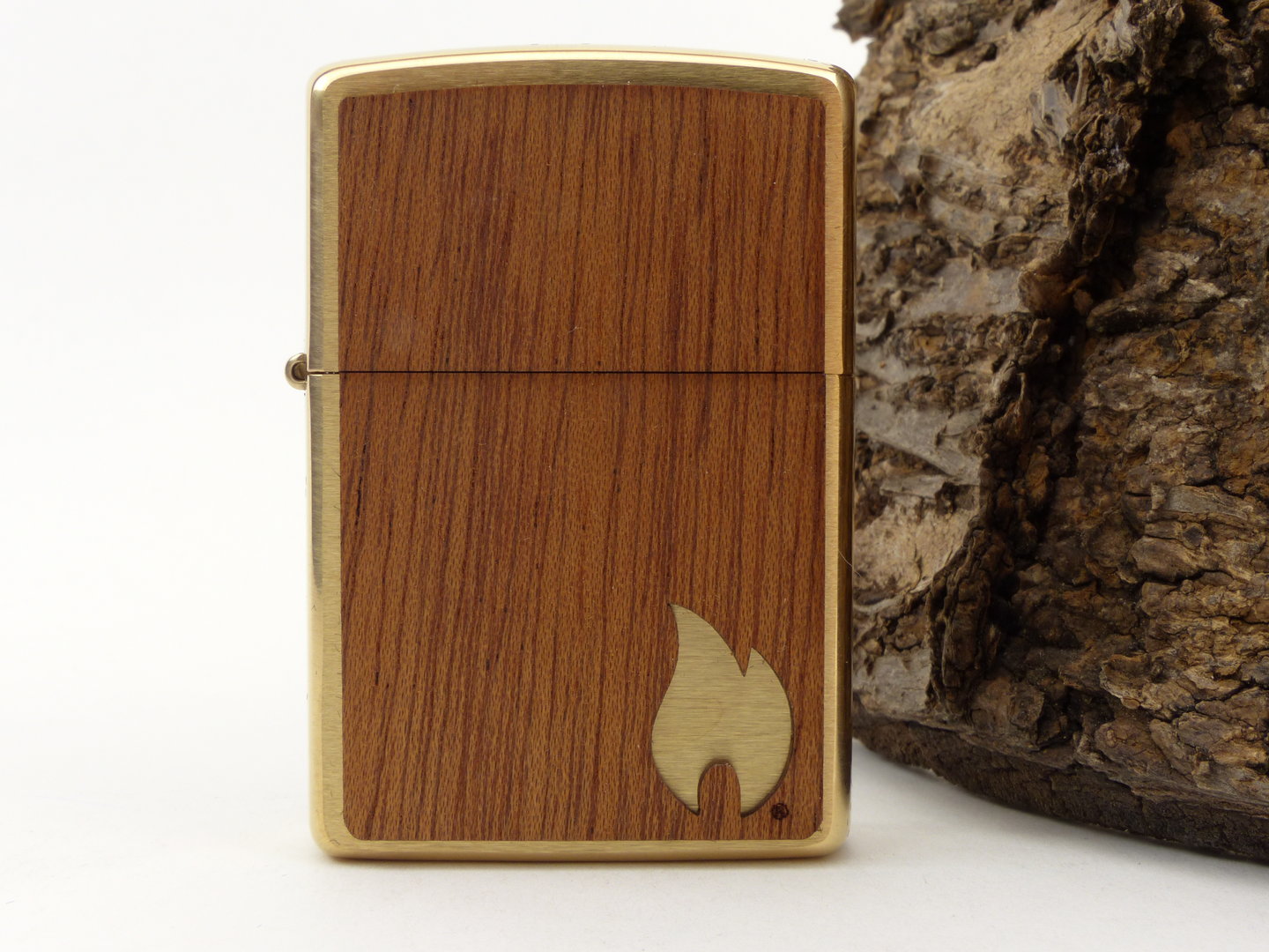 zippo_feuerzeug_woodchuck_flame_60004583_2