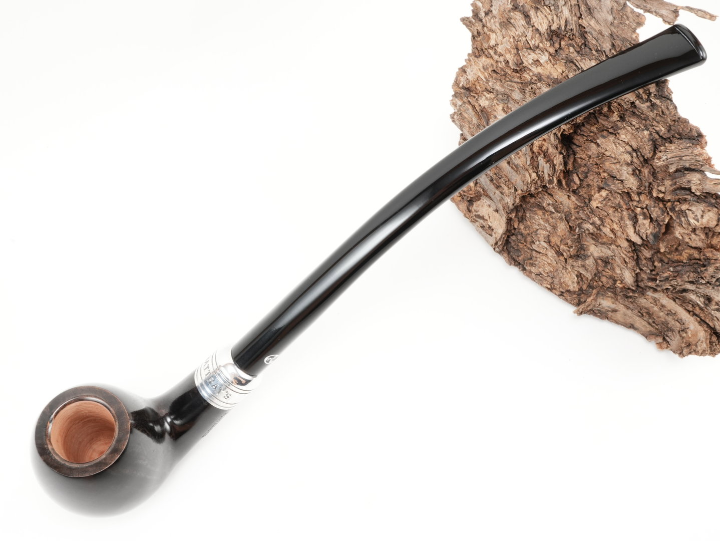 rattrays_the_bagpiper_grey_black_3