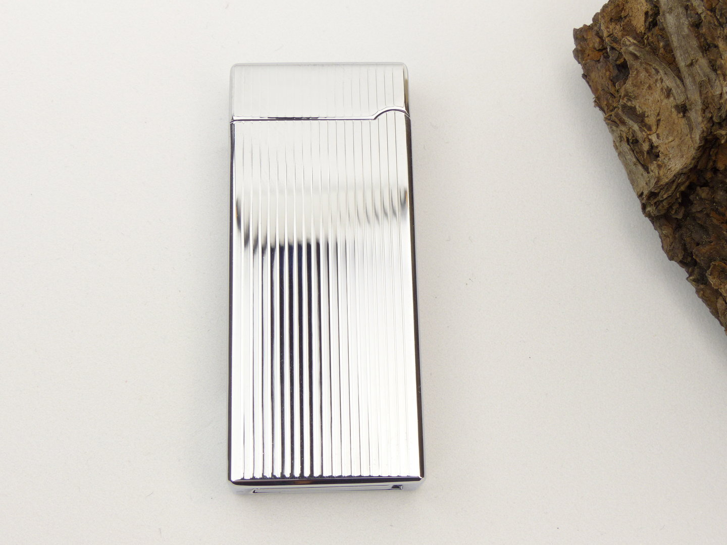 rattrays_grand_pfeifenfeuerzeug_chrome_stripes_5