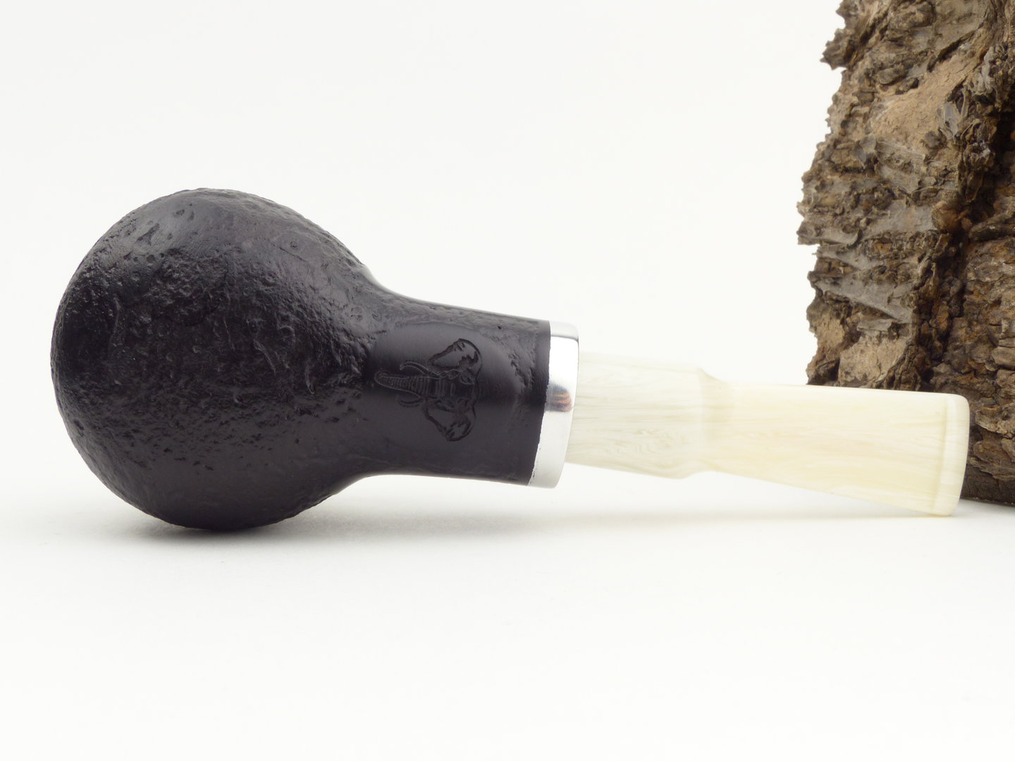 white_elephant_ebony_ivory_sand_5_7