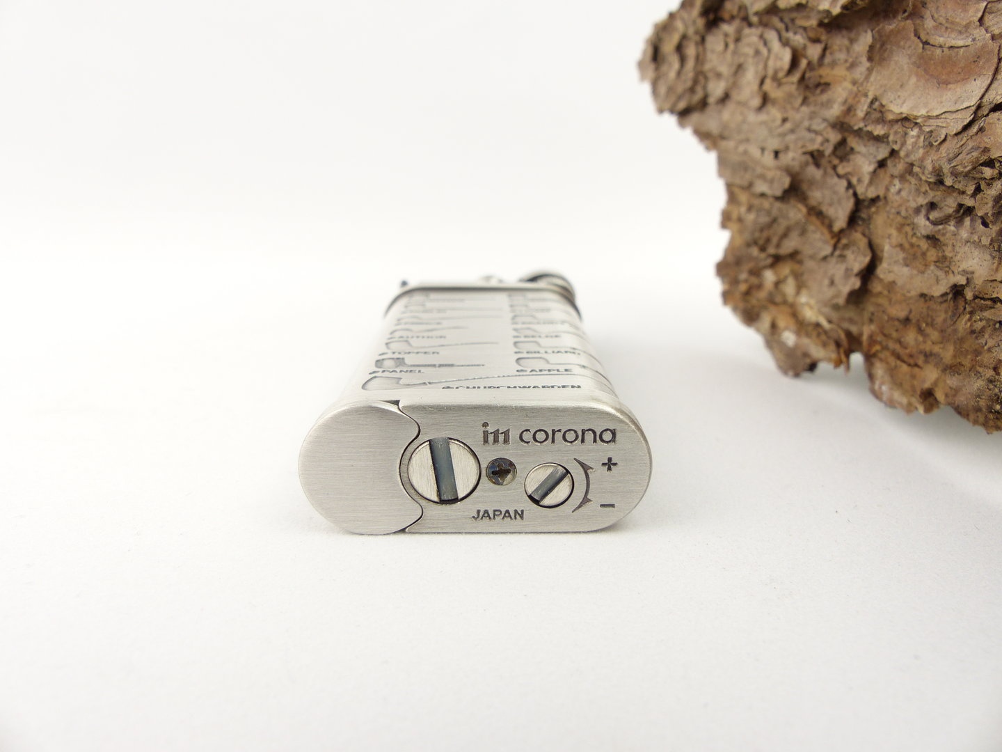 im-corona-ic-64-7415-old-boy_5