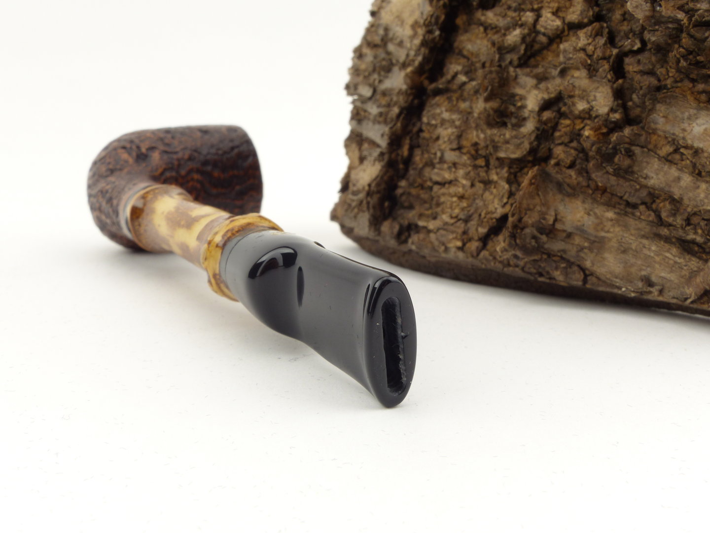 rattrays_bamboo_billiard_sand_brown_4