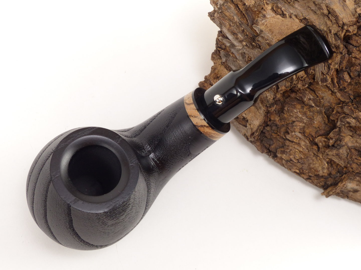 white_elephant_pipe_pfeife_cameroon_1_3