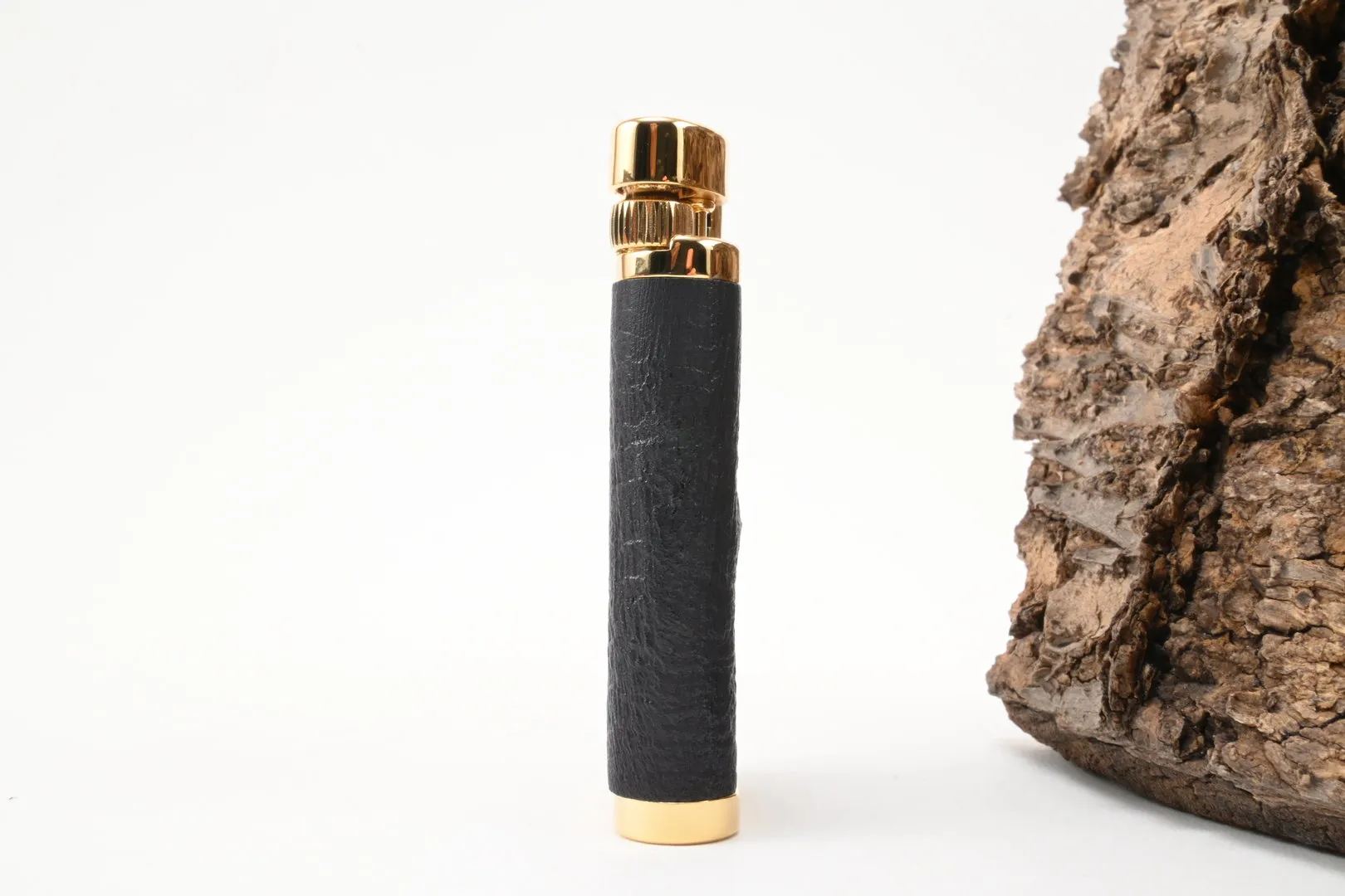 im_corona_64-5003_old_boy_pipe_lighter_2