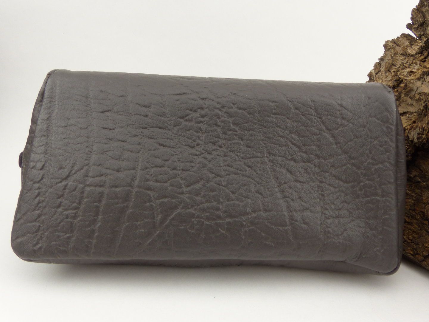 white_elephant_pfeifentasche_loxo_cp1_3