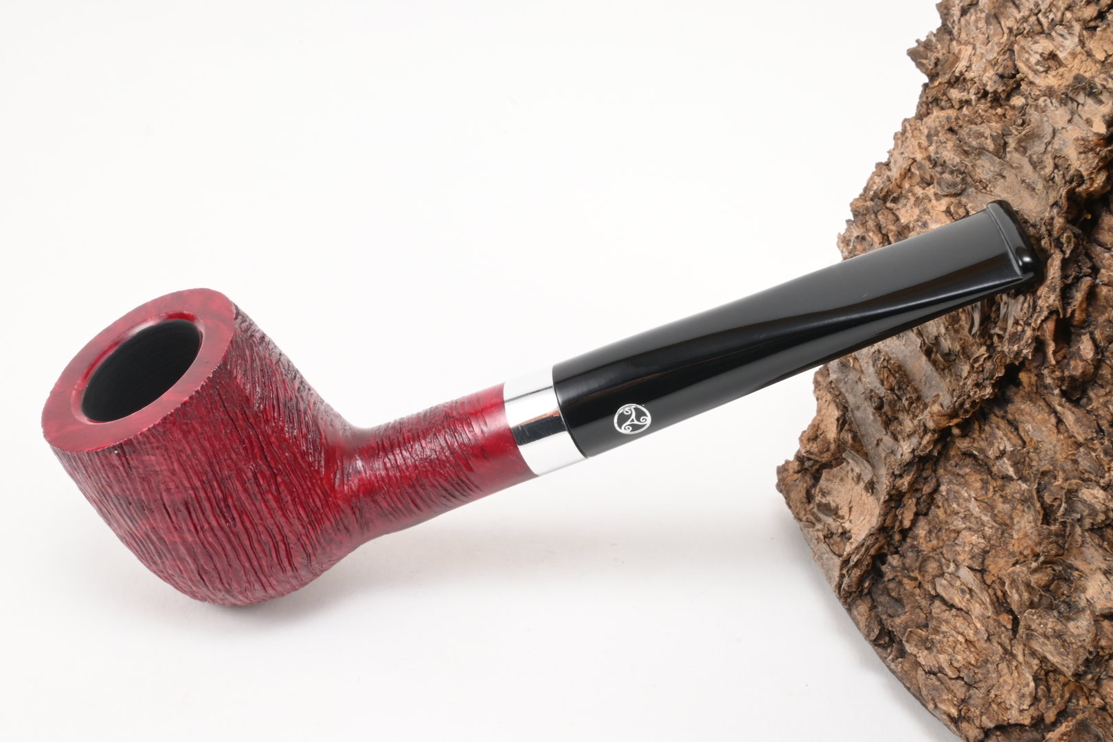 rattrays_the_witch_brush_red_200_1